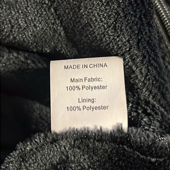 SHOLDIT Infinity Scarf with Secret Pocket - Picture 7 of 8